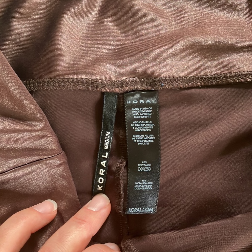 🚨SALE🚨 KORAL high rise lustrous “liquid” leggings in wine - Picture 3 of 5